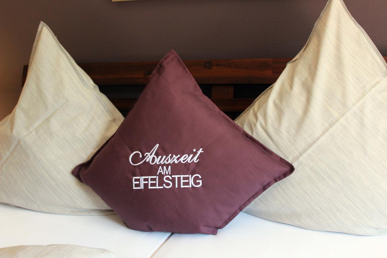Auszeit Am Eifelsteig Hotel Daun Luaran gambar